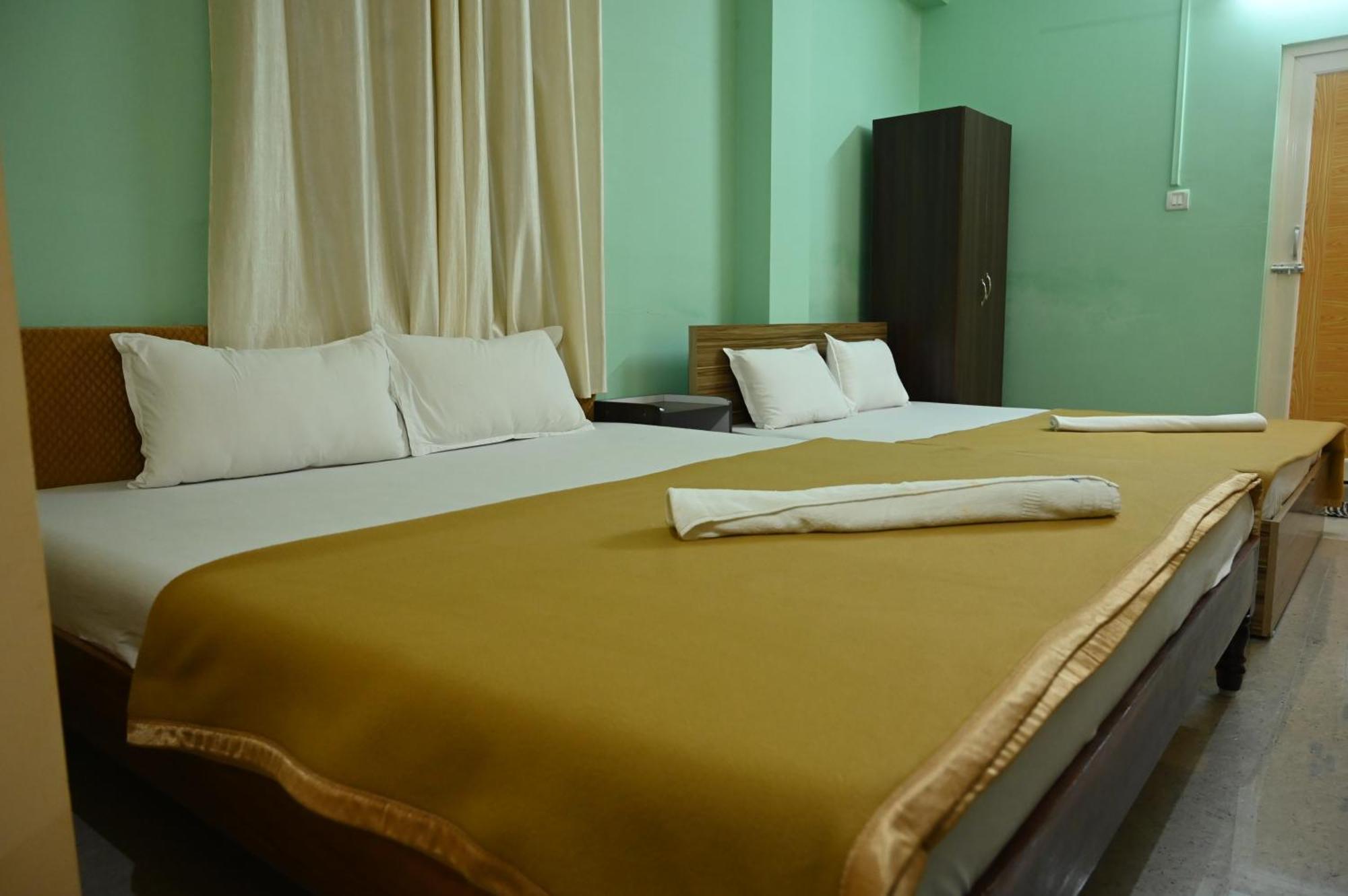 Royal Seaview Residency Appartement Port Blair Buitenkant foto